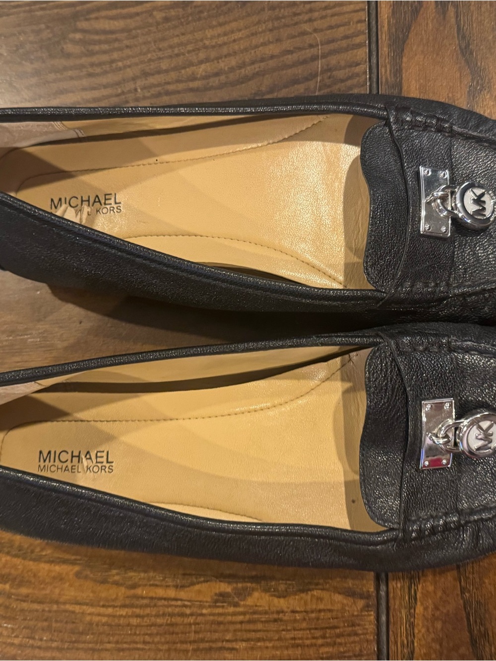Michael Michael Kors Women’s Black Leather Loafers size 8
